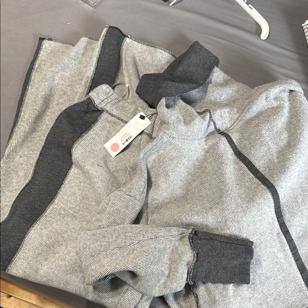 Gershon Bram Gray and Dark Gray Set